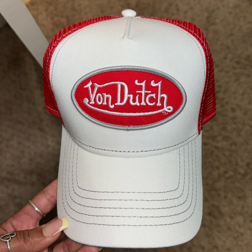 Von Dutch hat !